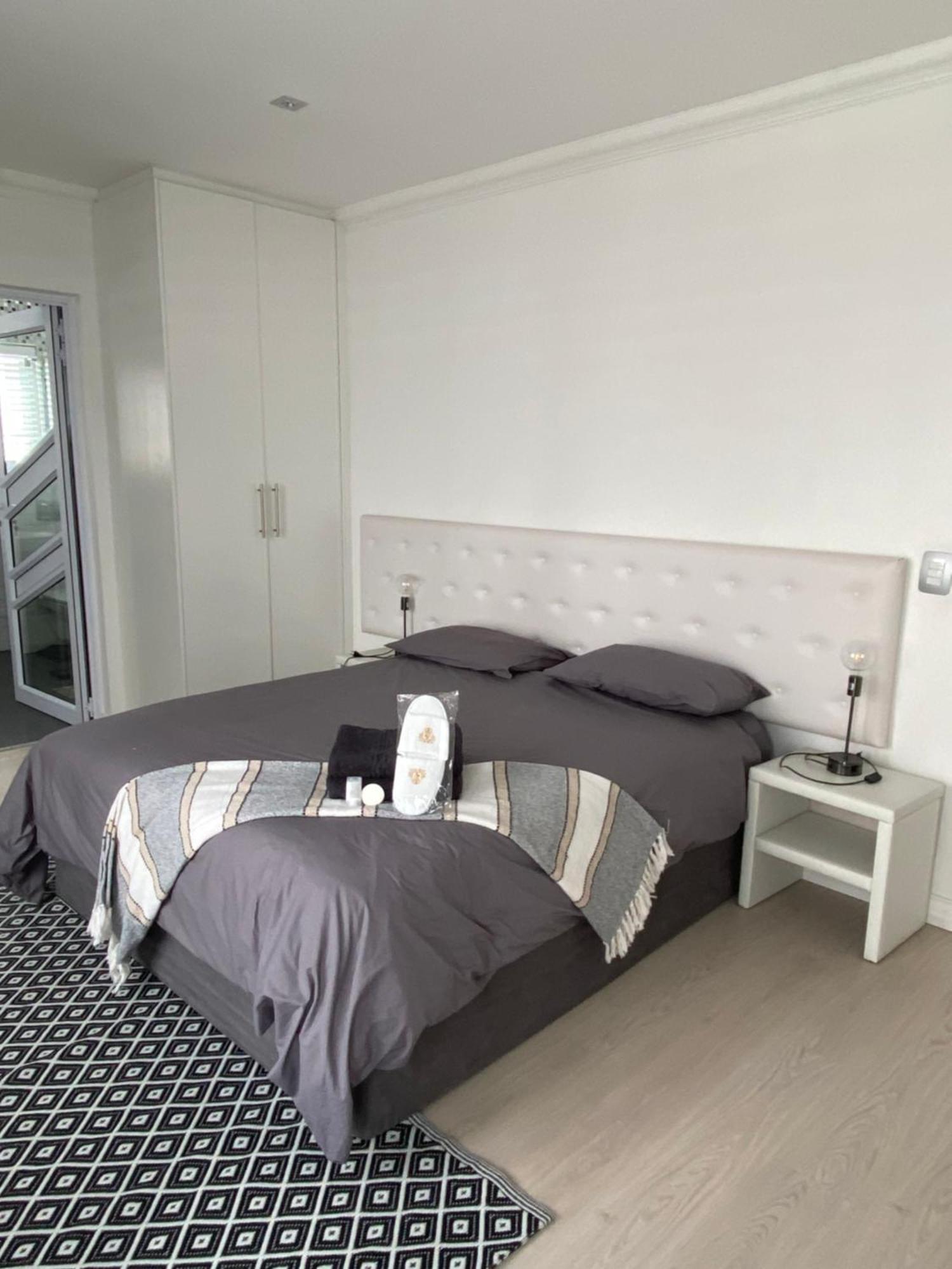 Bed And Breakfast Villa Livadia Kaapstad Buitenkant foto